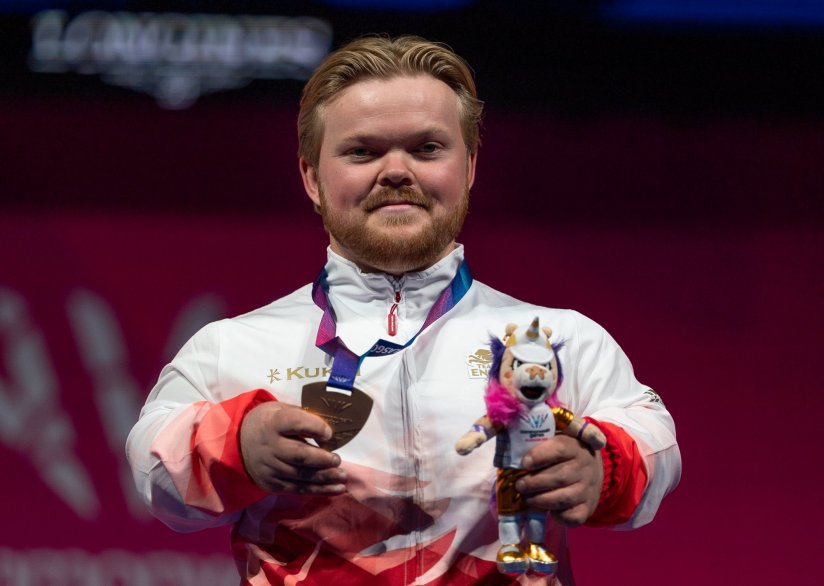Mark Swan wins Team England's first gold of Glasgow 2026