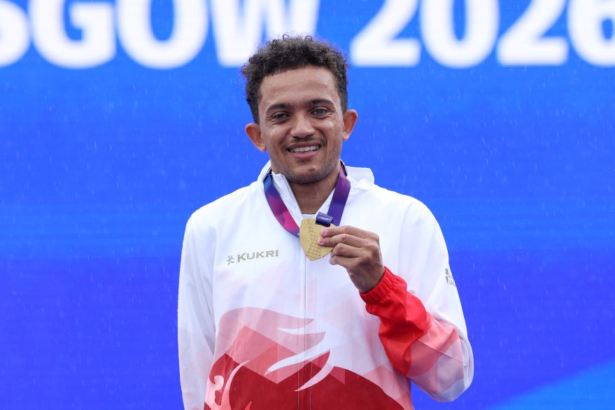 Team England's Thomas Young surprised with Sporting Icon Award