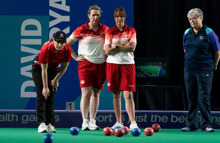Honnor and Pharaoh hold their nerve to reach semis