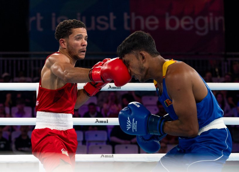Showman Trowbridge shines to set up blockbuster bout