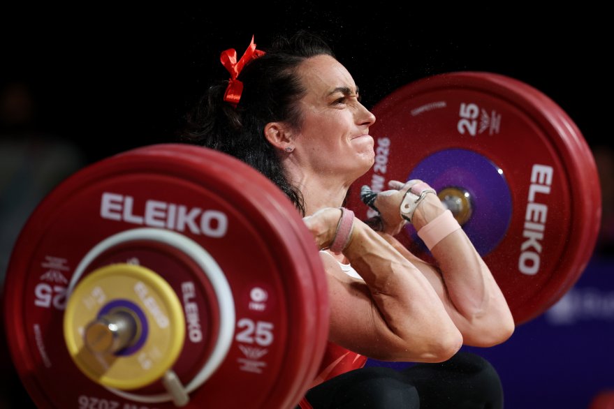Sarah Davies Smale happy to take weightlifting silver