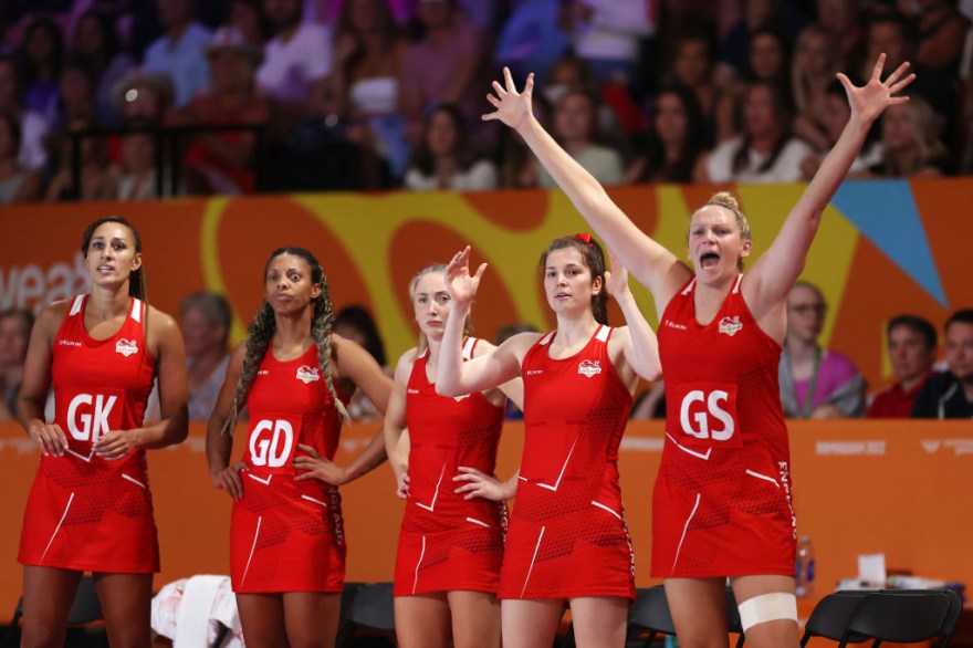 Red Roses to fight for bronze