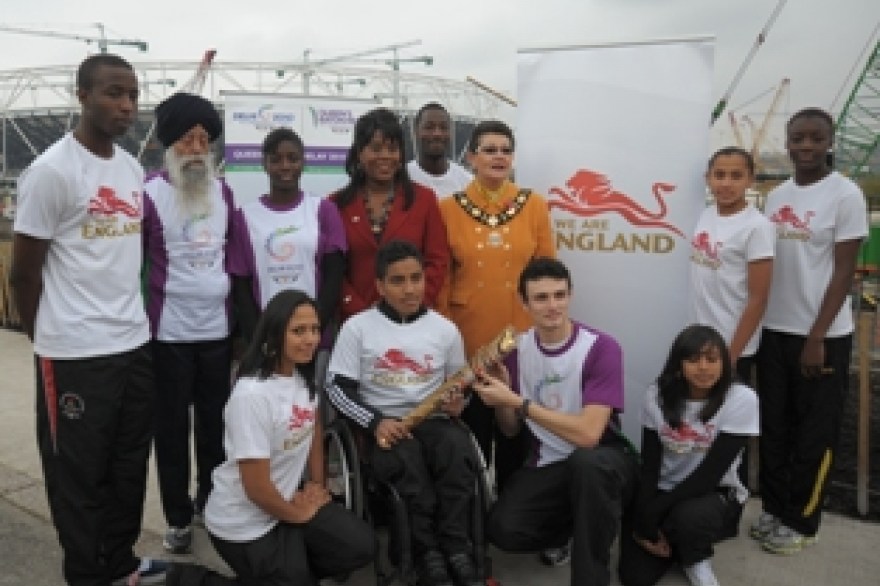 Tessa Sanderson and the youngsters of Newham